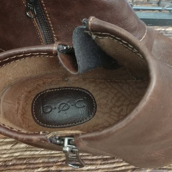 B.O.C Booties - Picture 2 of 3